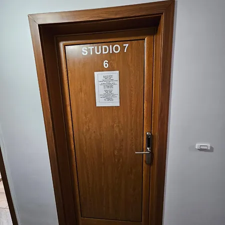 Apartment 7