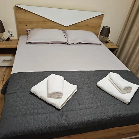 Apartment 7